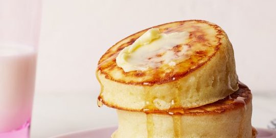 11 Resep Pancake Fluffy Berbagai Topping, Camilan Lezat Mudah Dibuat