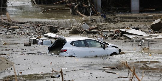 Terjangan Banjir Bandang Tewaskan 27 Orang di Turki