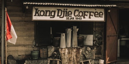 Menikmati Seduhan Kopi Kong Djie, Warkop Tertua di Belitung