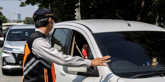 Tekan Mobilitas Warga, Pemkab Karawang Terapkan Ganjil Genap