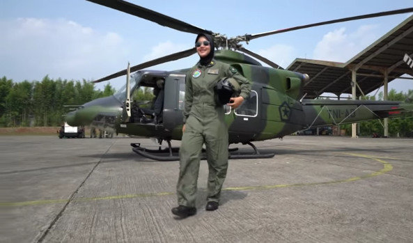 pilot wanita pertama tni ad