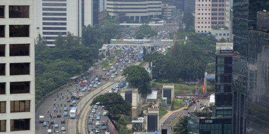 Ketua MPR Waspadai Rentetan Dampak Ketidakpastian Ekonomi Akibat Covid-19