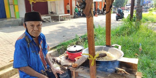 Nasib Kakek Penjual Toge Goreng dari era Soekarno, Kini Hidup Miris Gara-Gara Corona