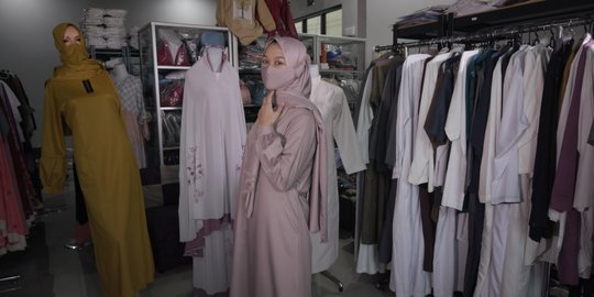 Bingung saat Pilih Pakaian, Pasutri Singapura Sukses Bangun Bisnis Sewa Baju