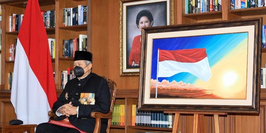 Cerita Lukisan Bendera Merah Putih yang Dibuat SBY Kurang dari 24 Jam