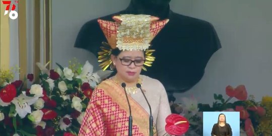 Wagub Sumbar Bangga Puan Kenakan Baju Adat Bundo Kanduang