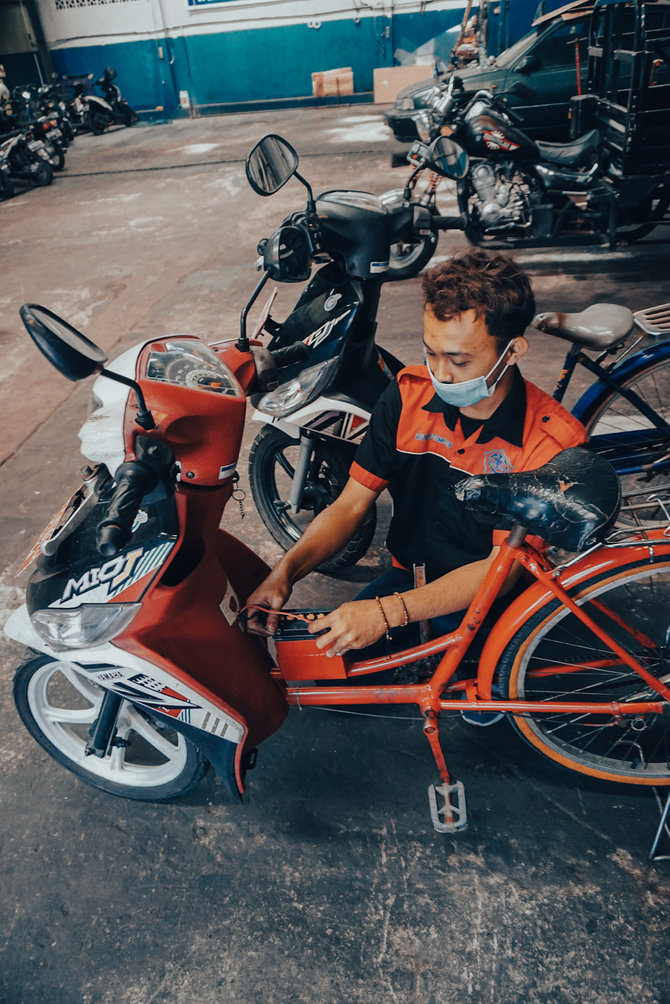 kendaraan dinas rw di solo