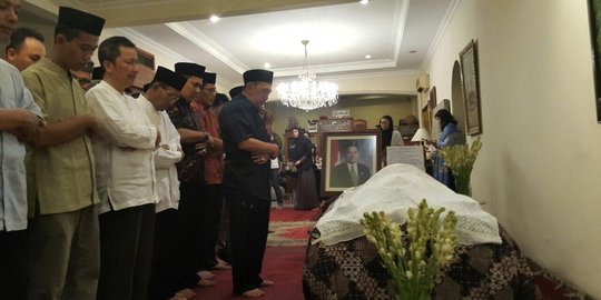 Doa Sholat Jenazah, Lengkap Beserta Arti dan Tata Caranya