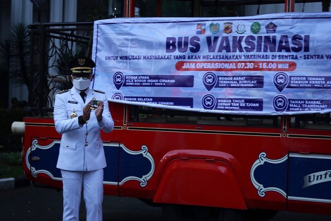 bus wisata untuk vaksinasi di kota bogor