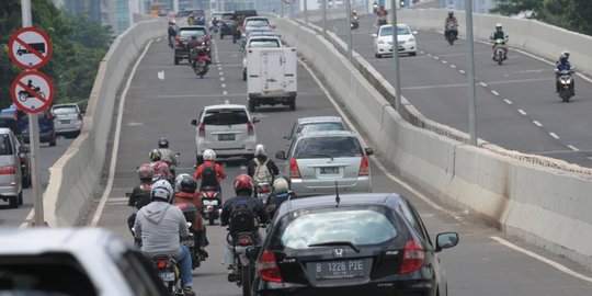 kereta bandara yia target mulai beroperasi september