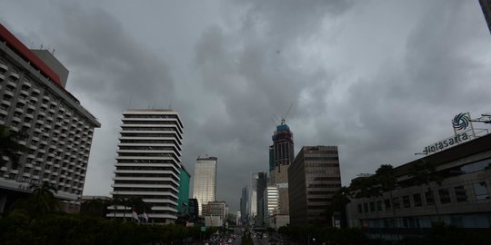 Jakarta Diprediksi Berawan Sepanjang Hari Ini, Jaksel-Jaktim Hujan