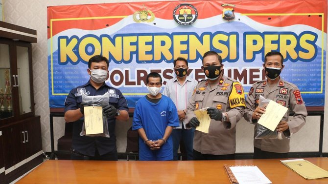 pria kebumen tega rudapaksa putri kandung sendiri