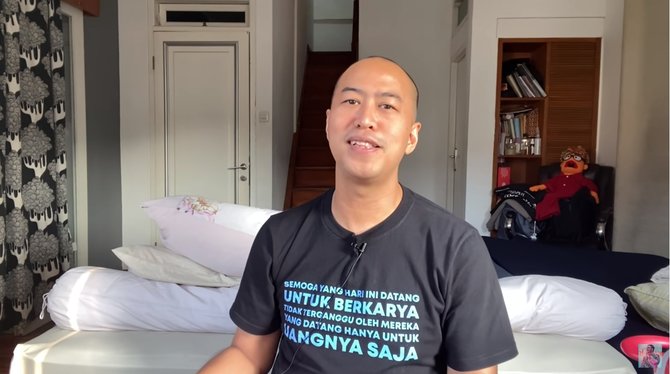 pandji pragiwaksono jadi penyiar gara gara utang di kantin kampus begini ceritanya