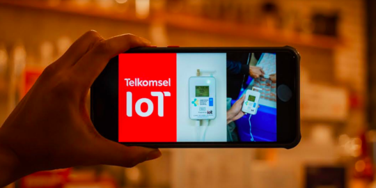 Solusi IoT Telkomsel Diterapkan di Aplikasi Sistem Monitoring Imunisasi Logistik - Vimarsana News