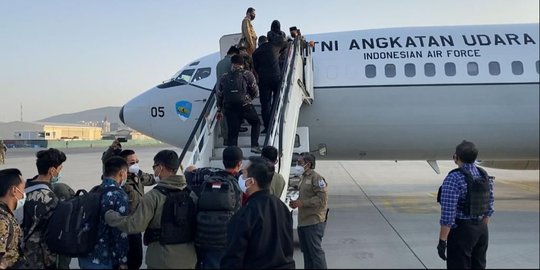 Cerita Dua Jam Evakuasi WNI dari Bandara Afghanistan