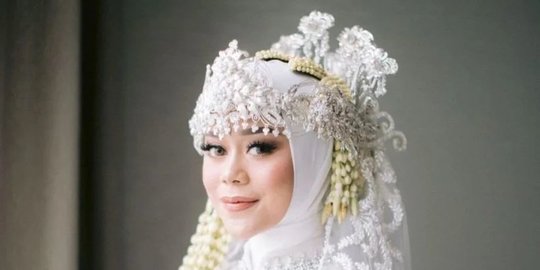 Potret 5 Selebritis yang Menikah dengan Adat Sunda, Terbaru Lesty Kejora