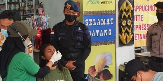 Pemkot Jayapura bersama TNI-Polri Gelar Operasi Yustisi dan Rapid Test Antigen