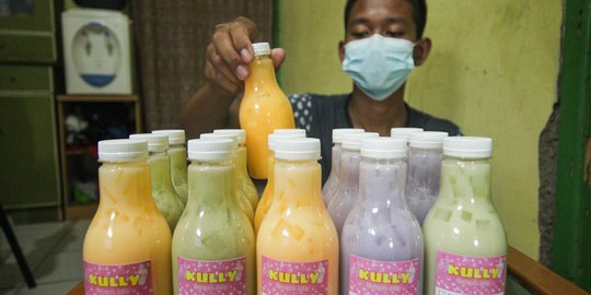 Kreatif, Pelajar Ini Berbisnis Minuman Jeli Selama PJJ