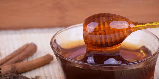 Ciri Madu Asli dalam Kulkas