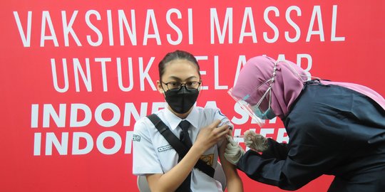 659.648 Pelajar di Jakarta Sudah Divaksinasi Covid-19