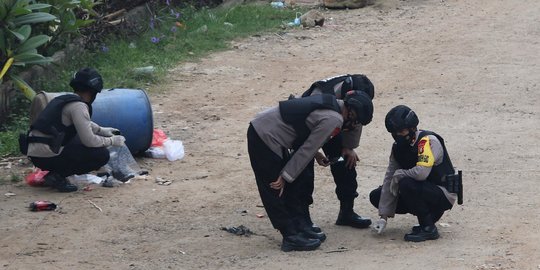 Benda Mencurigakan Diduga Bom di Tempat Sampah di Bekasi Dibuang Pemotor