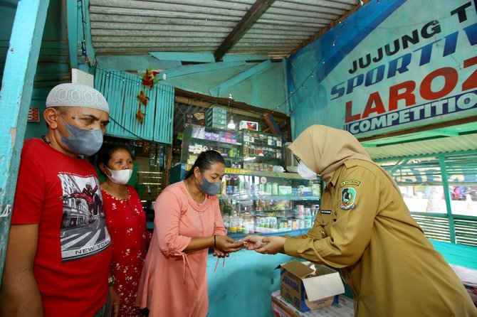 ratusan warung di banyuwangi kembali dikucuri bantuan dana