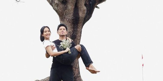 13 Tahun Menikah, Intip 4 Potret Harmonis Artika Sari Devi dan Suami