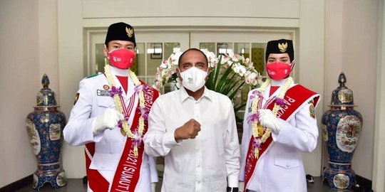 Bertemu Gubernur Usai Selesai Bertugas, 2 Paskibraka Nasional Sumut Dapat Hadiah Ini