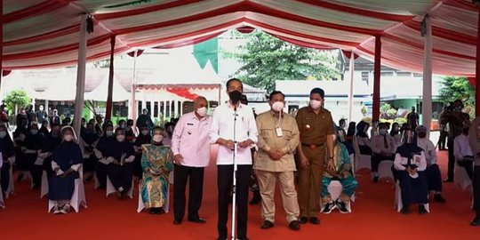 Jokowi ke Kalimantan Timur, 24.000 Orang Divaksinasi Corona Serentak