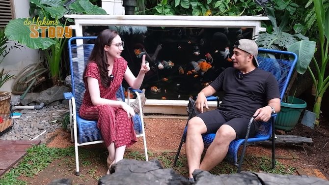 cerita arumi bachsin saat jadi istri pejabat cara duduk hingga bicara ada aturannya