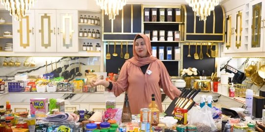 Bak Minimarket, Intip Isi Dapur Tasyi Athasyia yang Super Lengkap