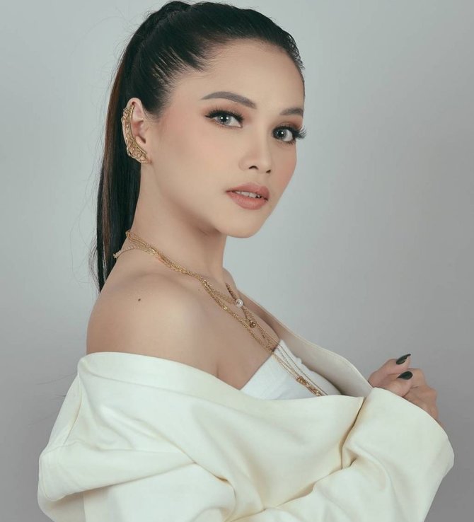 main bareng ini potret mela amelia dan pemain suara hati istri