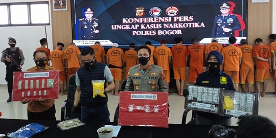 Kedapatan Punya Ganja, Warga Afghanistan Ditangkap di Puncak Bogor