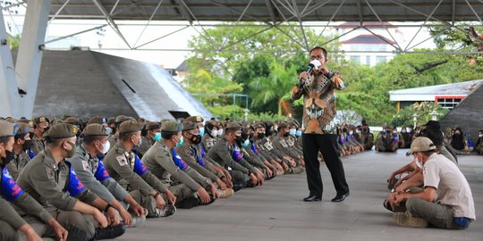 Wali Kota Makassar Ingatkan Satpol PP Lebih Humanis saat PPKM