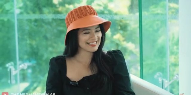 Ulah Titi Kamal Ngeselin Tapi Gemesin, Getar Bibirnya Ramai Disorot