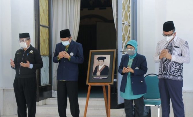 prof suharto guru besar unair yang meninggal karena covid 19
