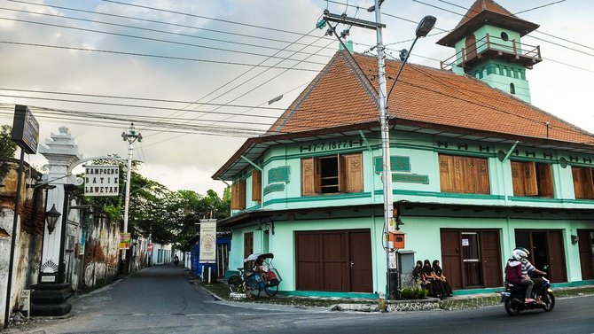 Sudah Ada Sejak 500 Tahun Lalu, Ini 4 Fakta Unik Kampung Batik Laweyan ...