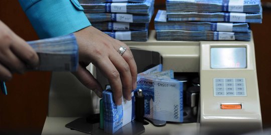 Rupiah Ditutup Melemah ke Level Rp14.417 per USD