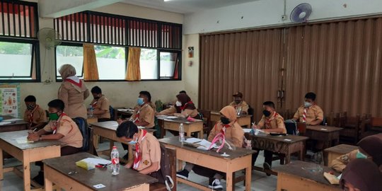 Jabodetabek Turun ke Level 3, Puluhan Sekolah di Jaksel Gelar Belajar Tatap Muka