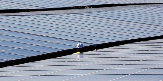 Pemerintah Berambisi Kembangkan Industri Pendukung PLTS - Vimarsana News