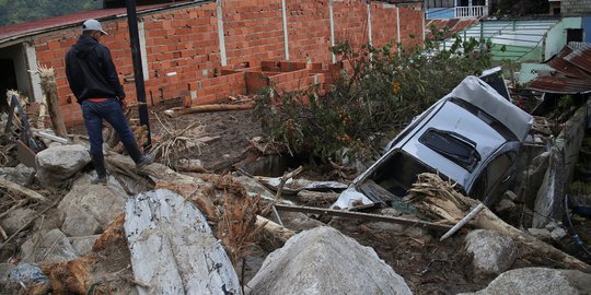 Yang Tersisa dari Terjangan Banjir Bandang di Venezuela
