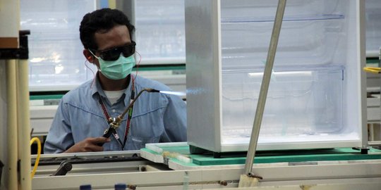 Kemenperin Pantau Ketat Penerapan Prokes di Industri Kritikal dan Esensial