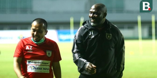 BRI Liga 1: Persipura Takluk dari Persita, Jacksen F. Tiago Akui Kehebatan Widodo Cahyono Putro - Vimarsana News
