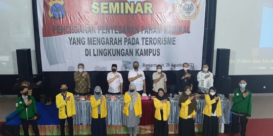 Polda Kalsel Sasar Lingkungan Kampus untuk Tangkal Paham Radikal - Vimarsana News