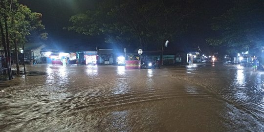 Hujan Deras Selama Dua Jam, Kota Samarinda Dikepung 50 Titik Banjir