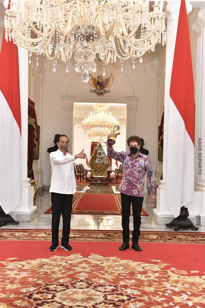 jokowi bertemu godbless di istana