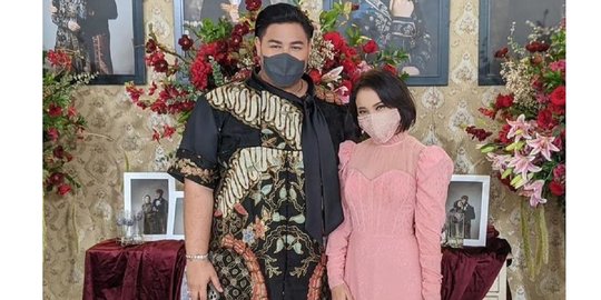 7 Artis Hadiri Tasyakuran Lesty Kejora dan Rizky Billar, Ivan Gunawan Bareng Rossa