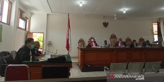 Pimpinan DPRD Jabar Nonaktif Ade Barkah Didakwa Terima Suap Ratusan Juta