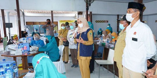 550 Ribu Warga Disuntik Dosis 1, Bupati Ipuk Gandeng Lintas Elemen Pacu Vaksinasi