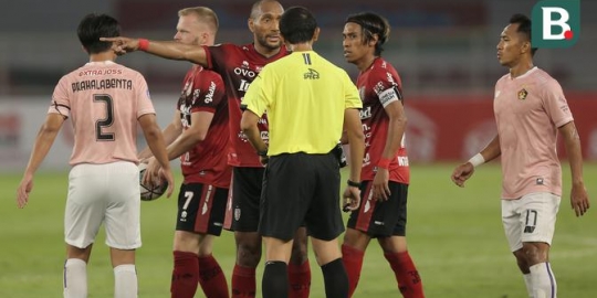 Banyak Keputusan Kontroversial dari Wasit di BRI Liga 1, Iwan Bule Bakal Investigasi
